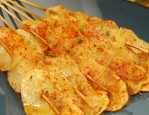 尔滨大姨的心愿：小土豆实现了自己品尝光头的愿望