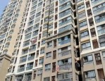 合肥百汇城市广场高空抛物事件频发，南瓜铁锅砸坏多辆汽车