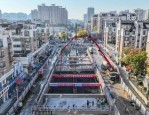 合肥新桥机场S1线史河路站主体结构封顶，为全线开通运营奠定坚实基础